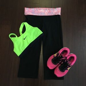 VS PINK Fold Over Capri Yoga Pant